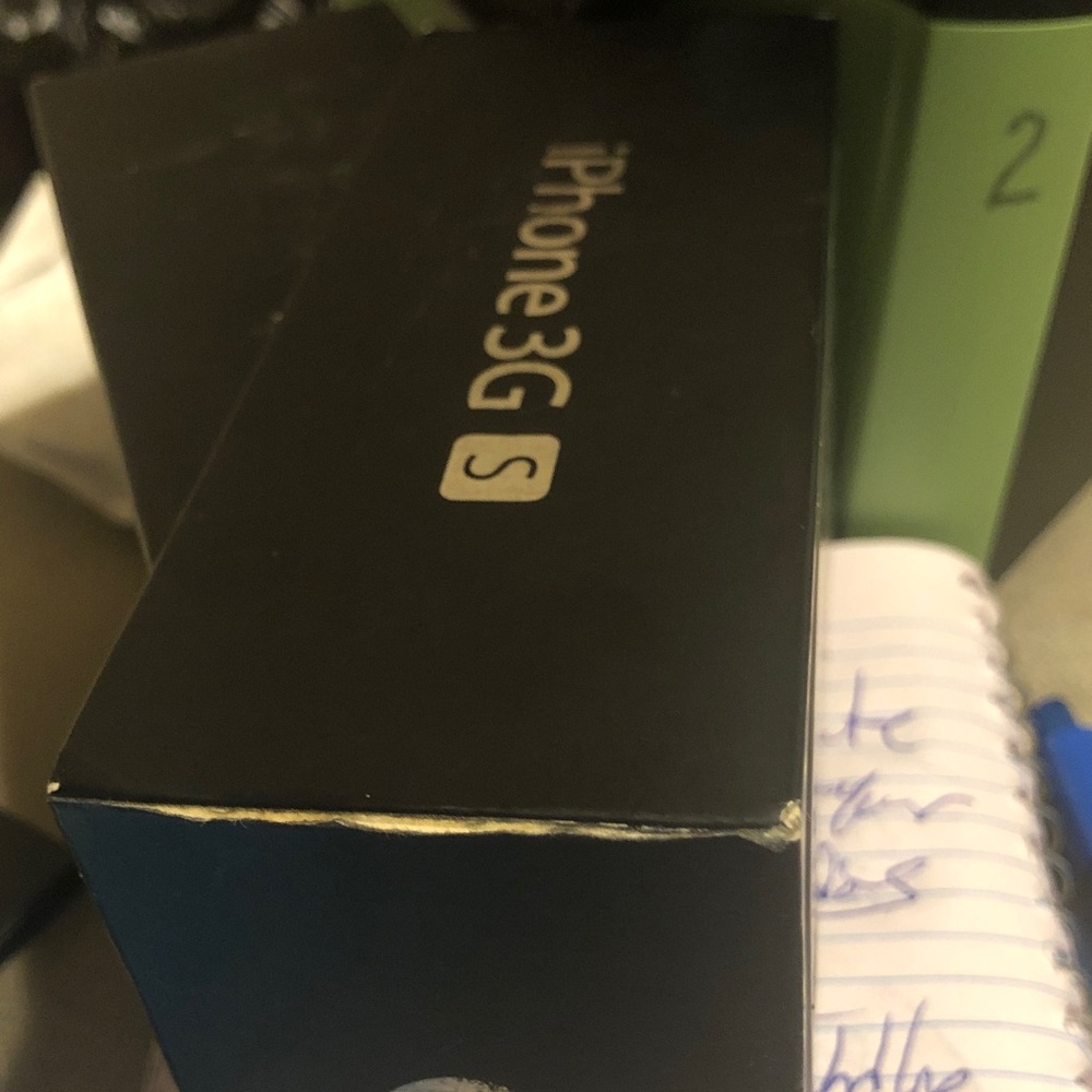 Apple iPhone 3GS Black Packaging